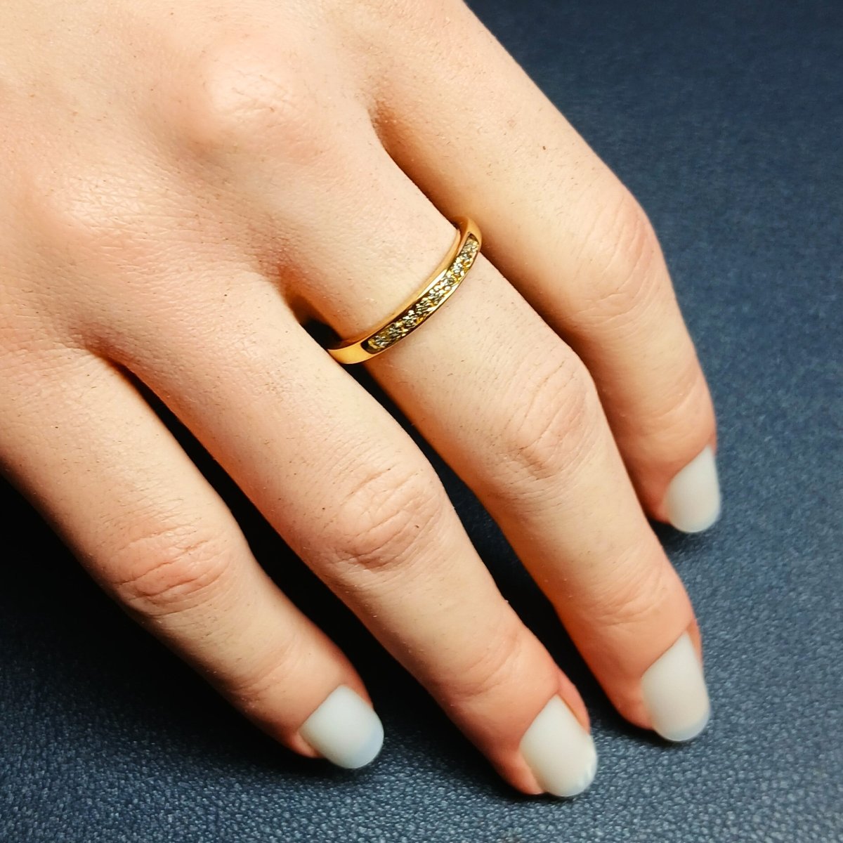 Bague Alliance en or jaune et diamants - Castafiore