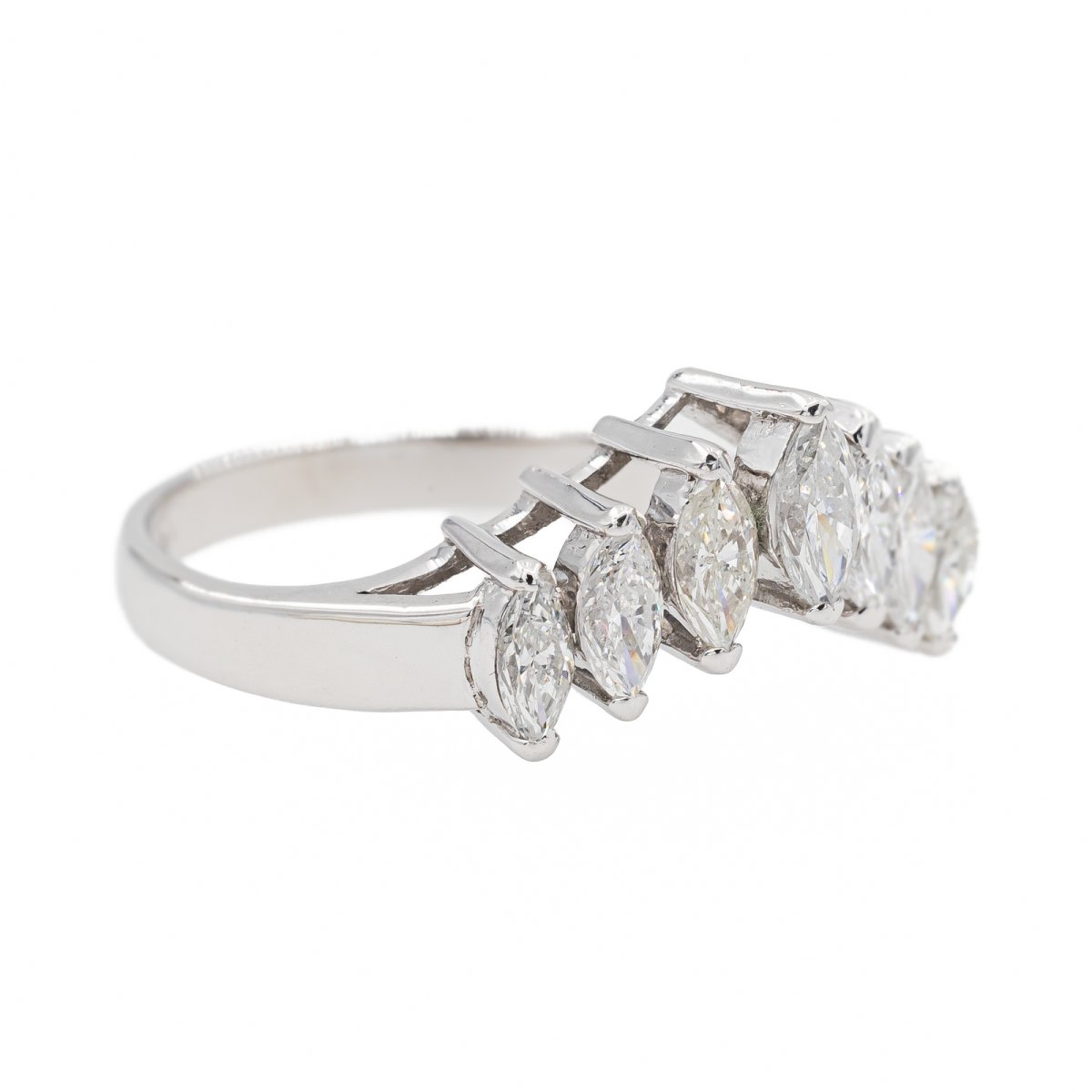 Bague Alliance en platine et diamant - Castafiore