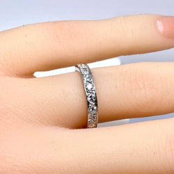 Bague Alliance en platine et diamants - Castafiore