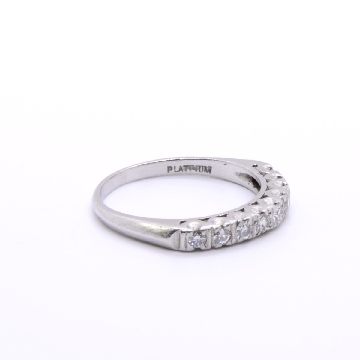 Bague Alliance en platine et diamants - Castafiore