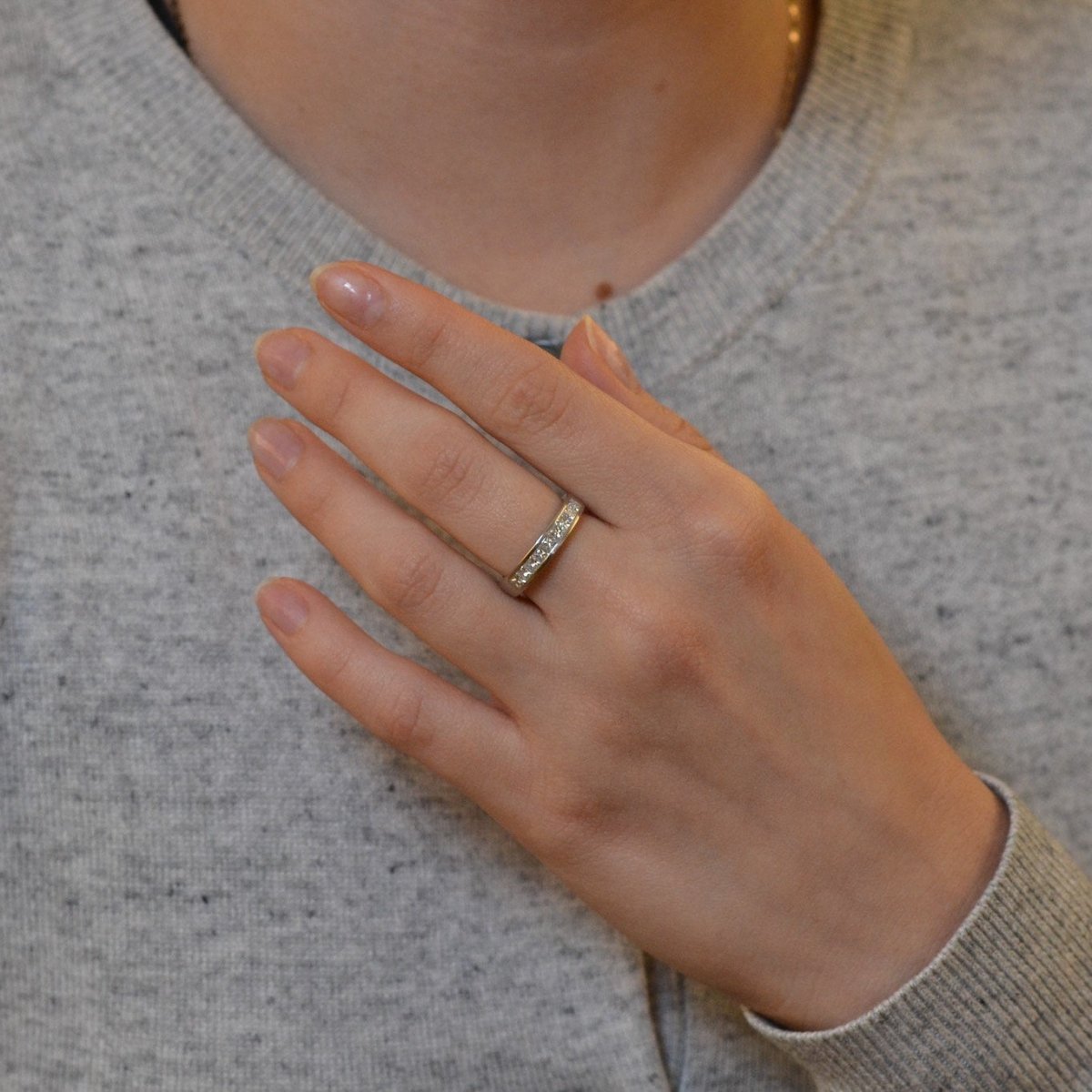 Bague Alliance en platine et diamants - Castafiore