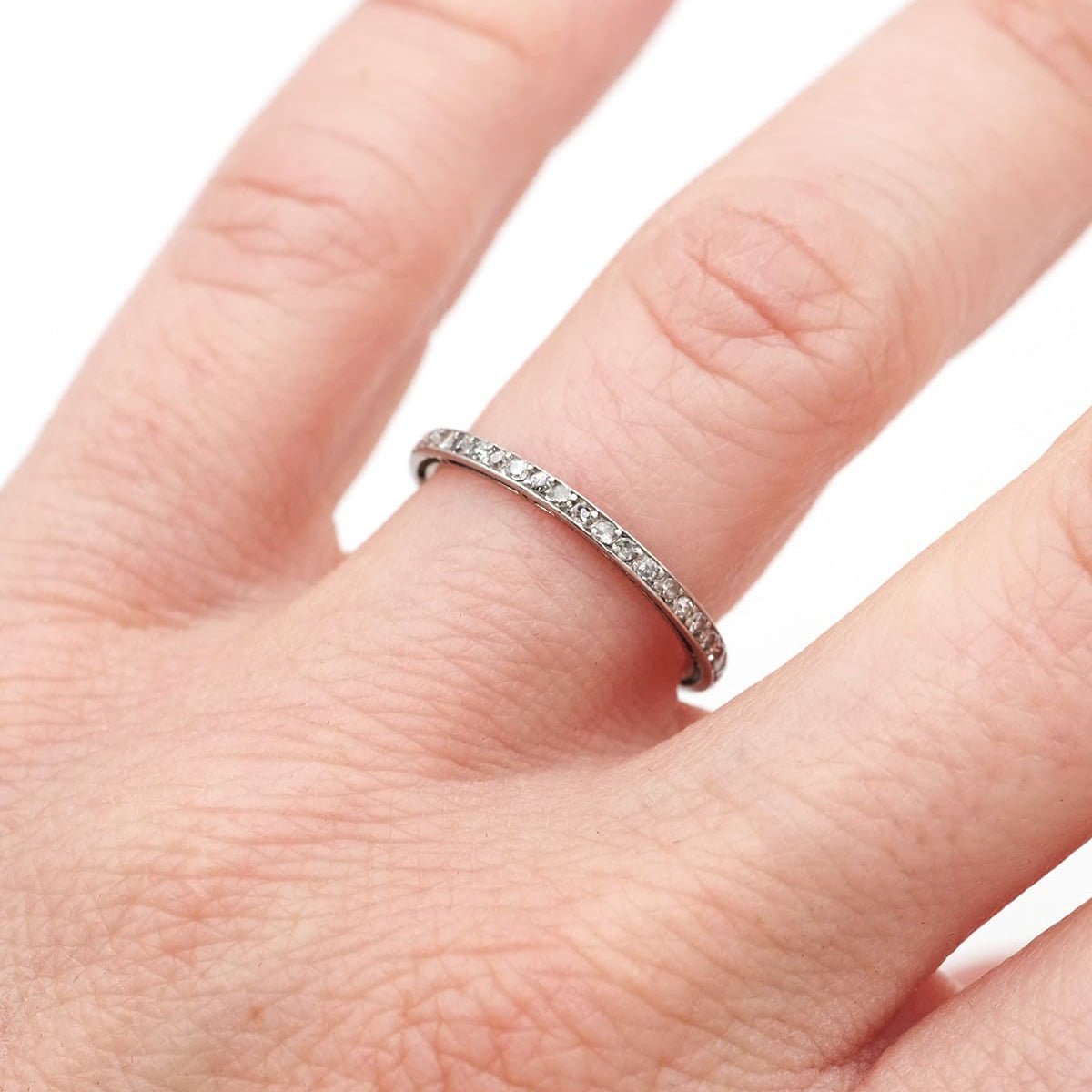 Bague Alliance en platine et diamants - Castafiore