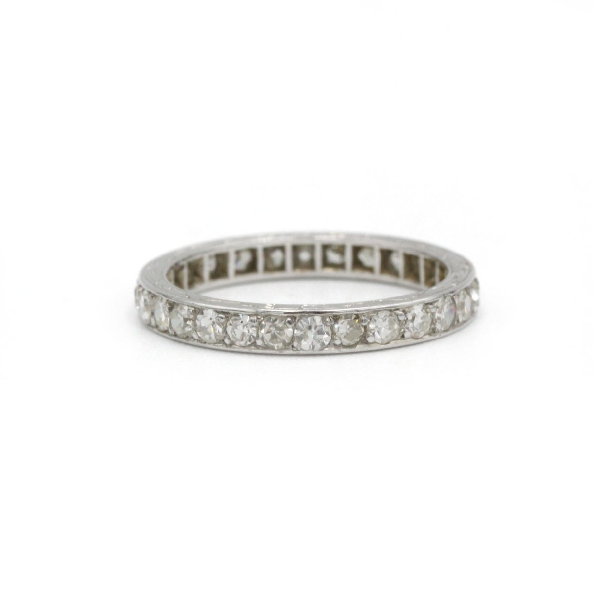 Bague Alliance en platine et diamants - Castafiore