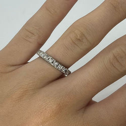 Bague Alliance tour complet en or blanc et diamants - Castafiore
