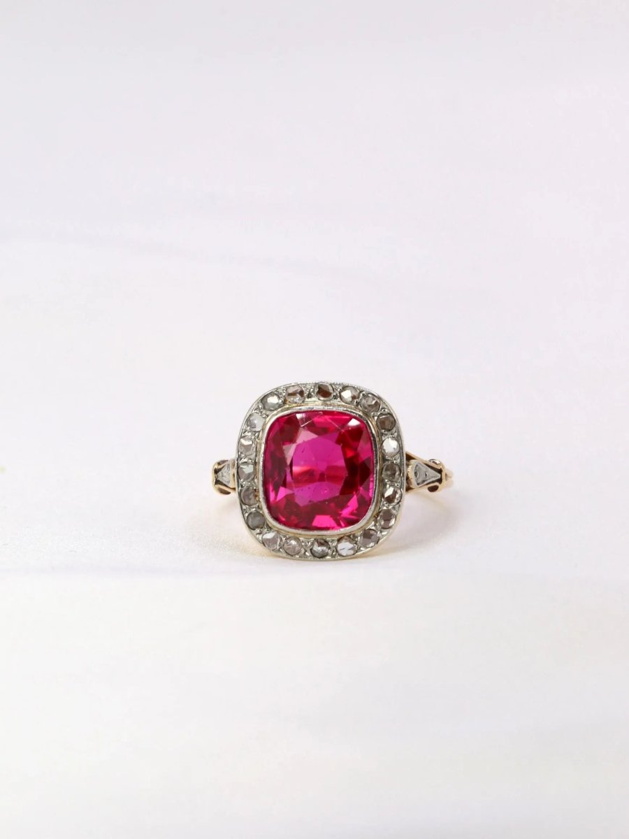 Bague ancienne diamants rubis synthétique - Castafiore