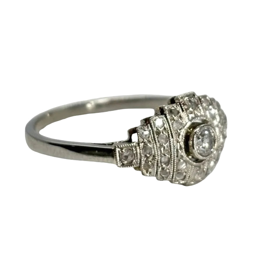 Bague ANCIENNE en or blanc et diamants - Castafiore