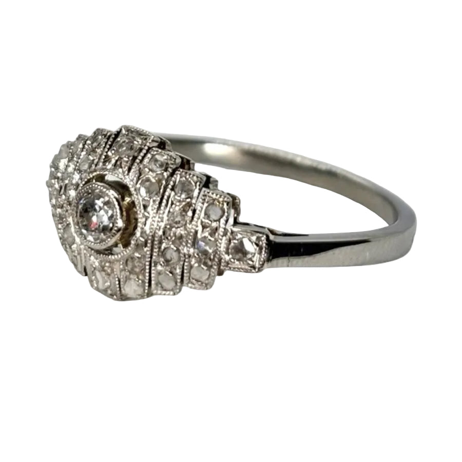 Bague ANCIENNE en or blanc et diamants - Castafiore