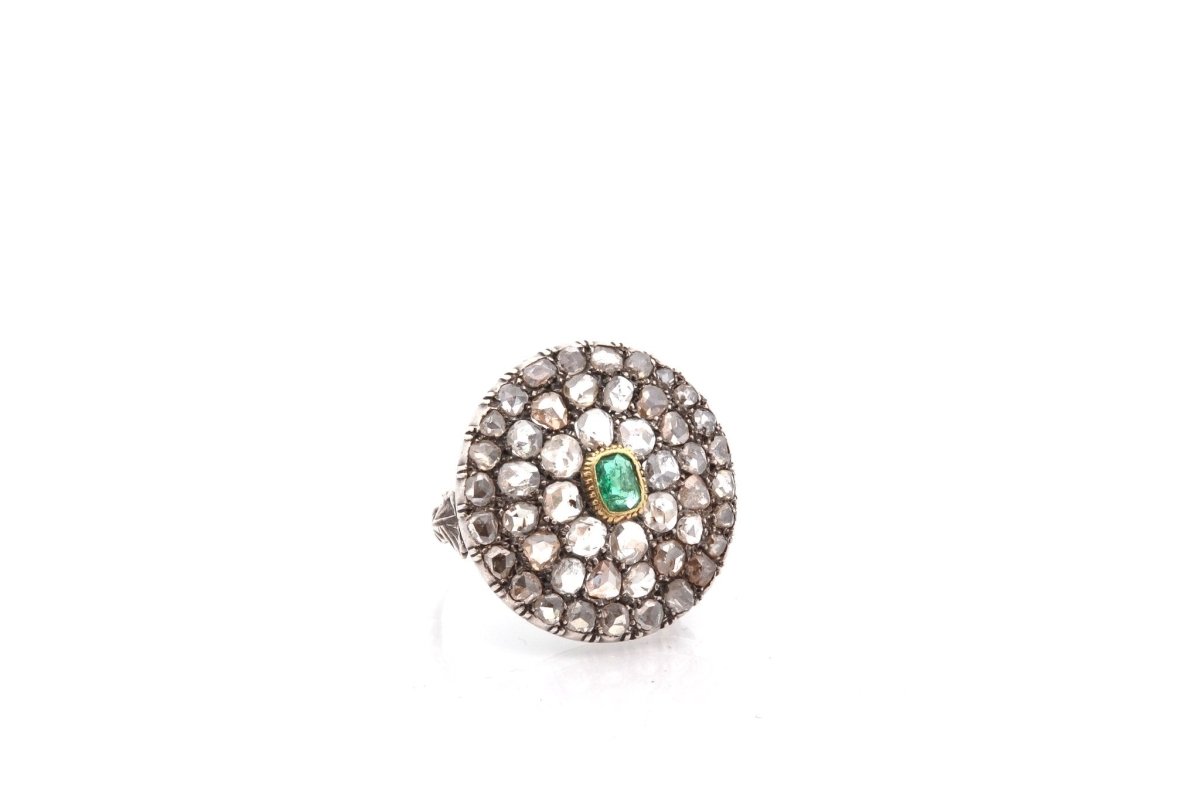 Bague ancienne en or et argent avec émeraude et roses de diamants - Castafiore