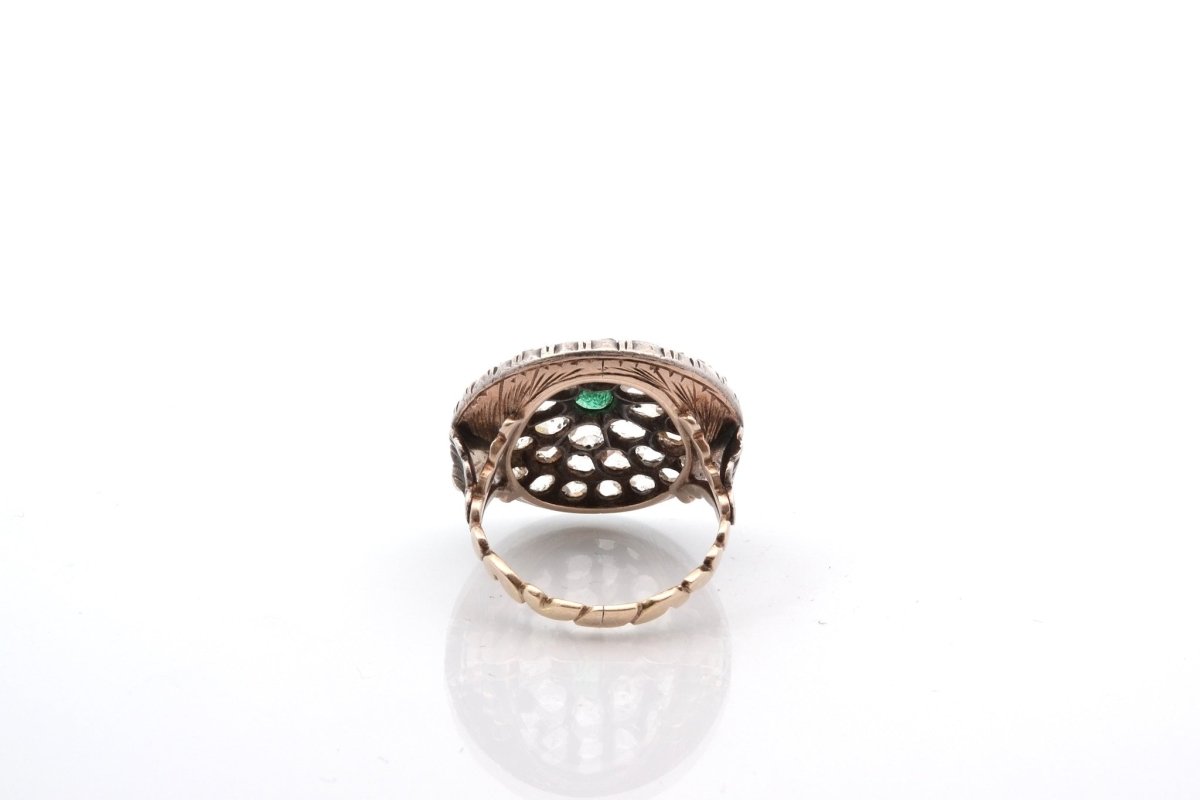 Bague ancienne en or et argent avec émeraude et roses de diamants - Castafiore
