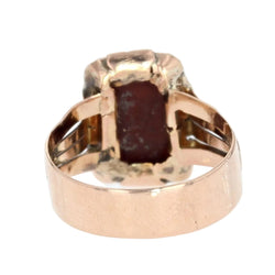 Bague ancienne en or et intaille - Castafiore
