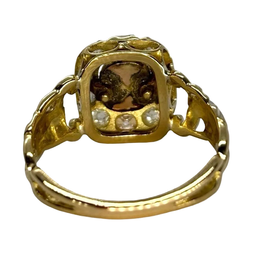 Bague ANCIENNE en or jaune et diamants - Castafiore