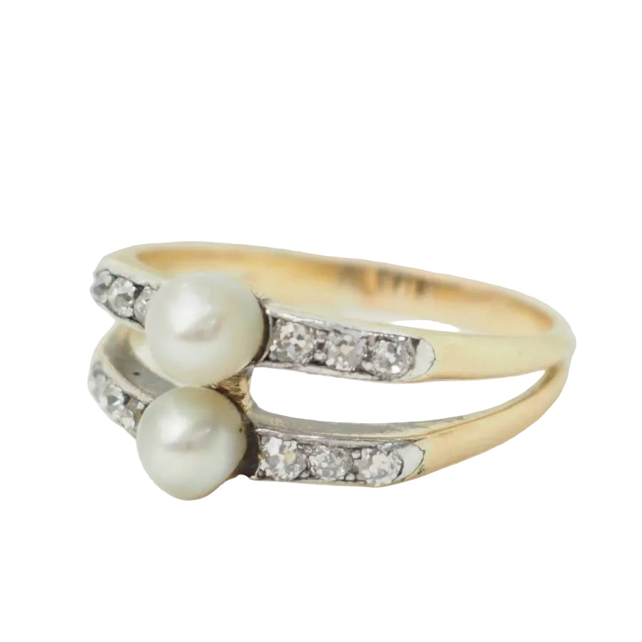 Bague ancienne en or jaune, perles de culture et diamants - Castafiore
