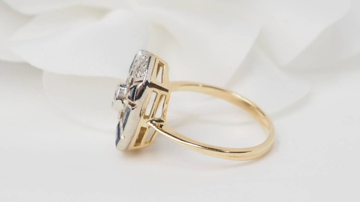 Bague ancienne en or jaune, saphirs et diamants - Castafiore