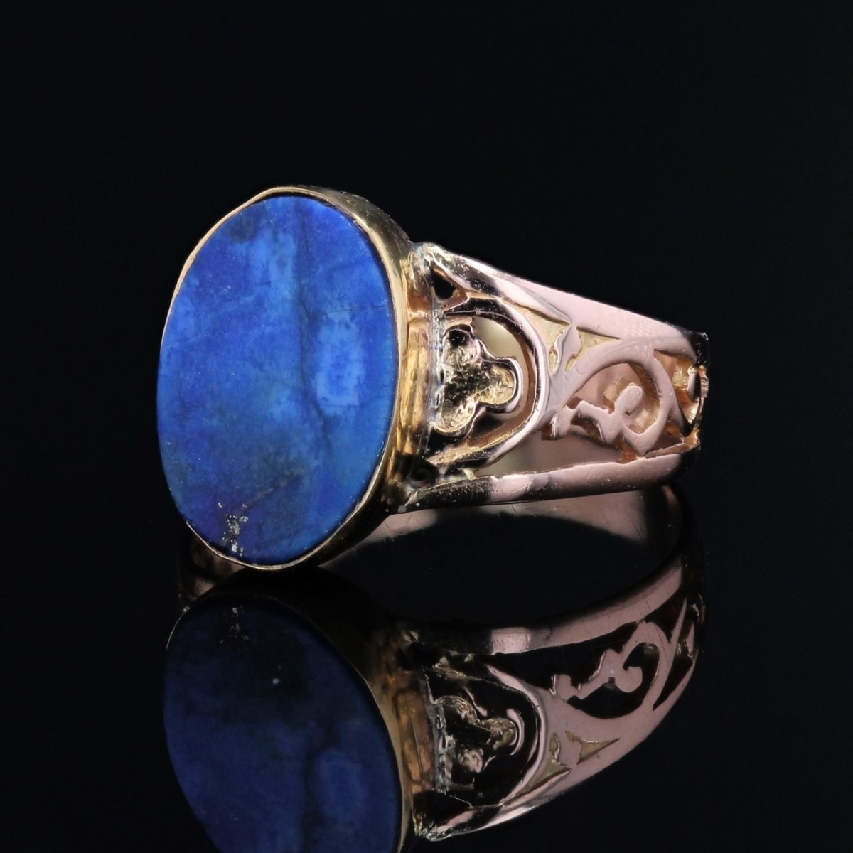 Bague ANCIENNE en or rose et lapis - lazuli - Castafiore