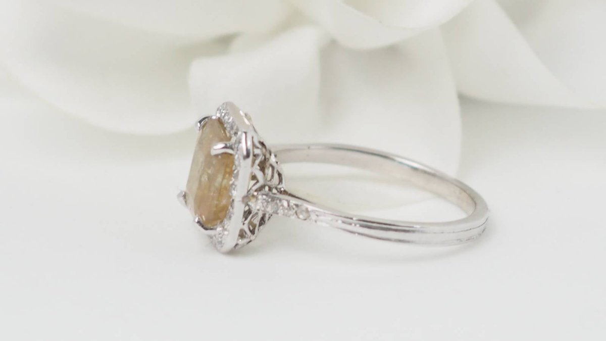 Bague ANCIENNE en platine saphir et diamants - Castafiore