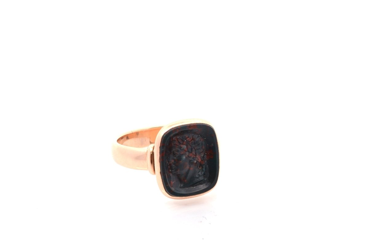 Bague ancienne intaille en or et jaspe sanguin - Castafiore