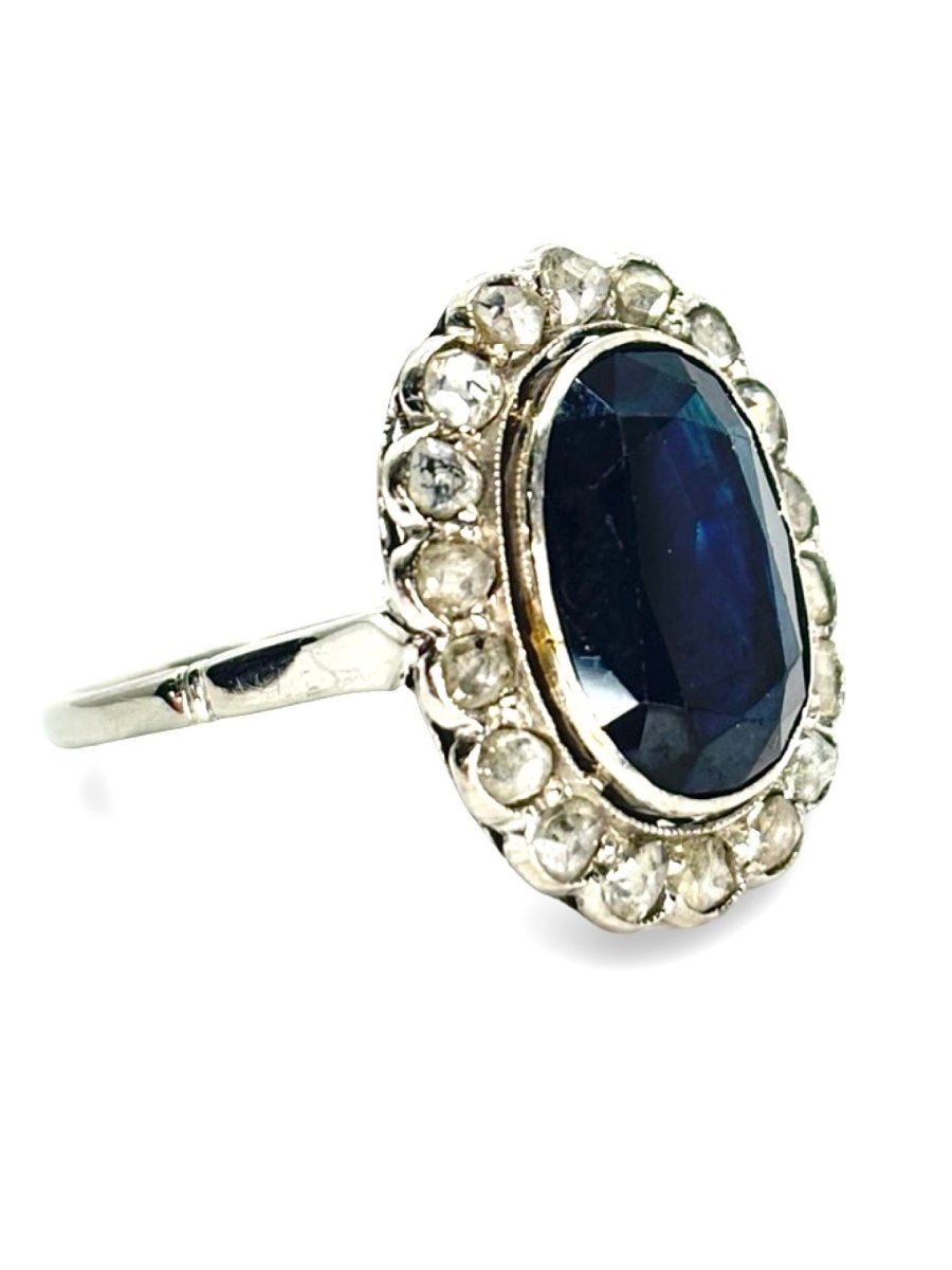Bague ancienne or blanc saphir 5 ct et diamants 0,60 ct - Castafiore