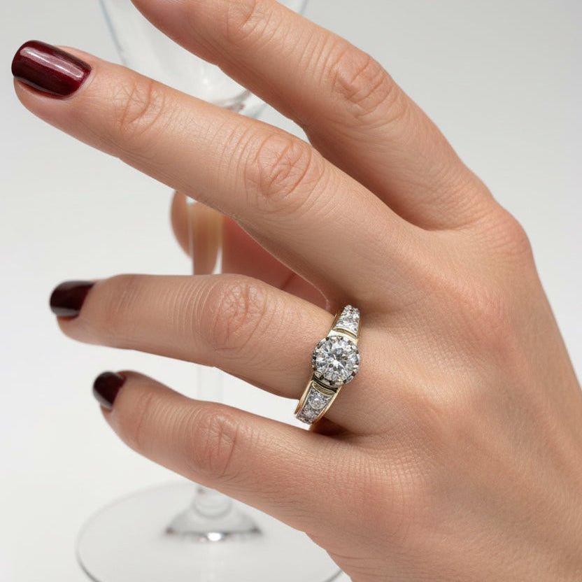 Bague Ancienne or jaune - Diamants 1,03 carats - Castafiore