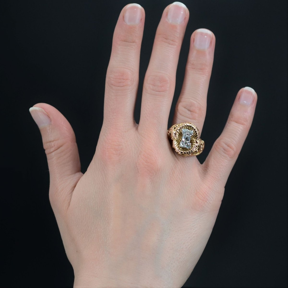 Bague ancienne or tressé et diamants - Castafiore