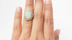 Bague ANCIENNE Poison en or jaune et opale - Castafiore