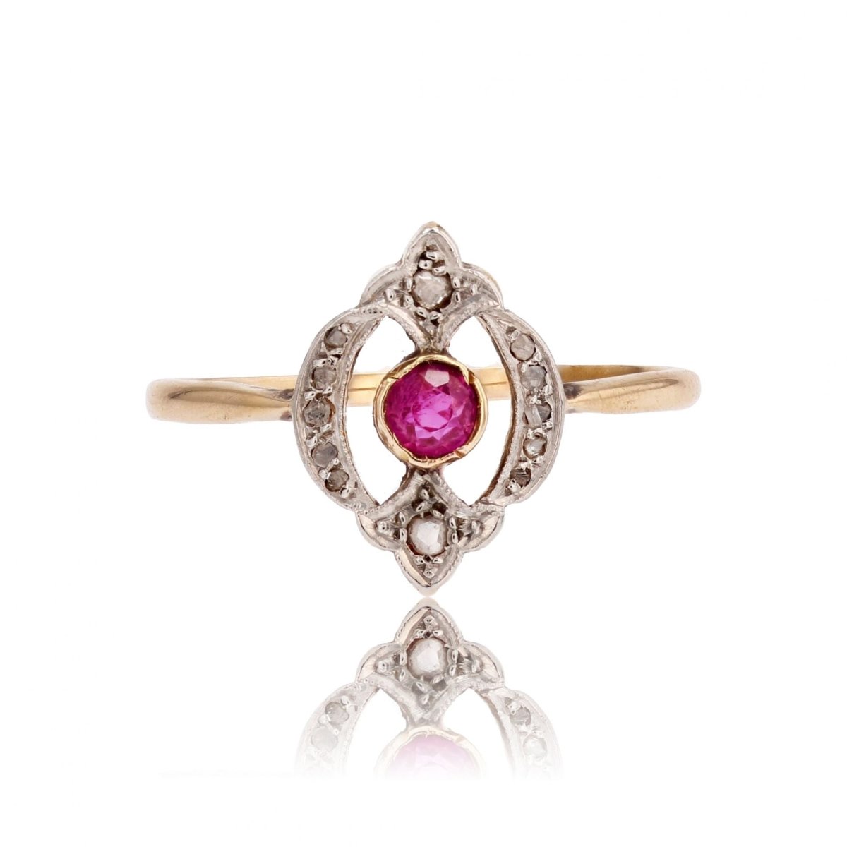 Bague ancienne rubis et diamants taillés en rose - Castafiore