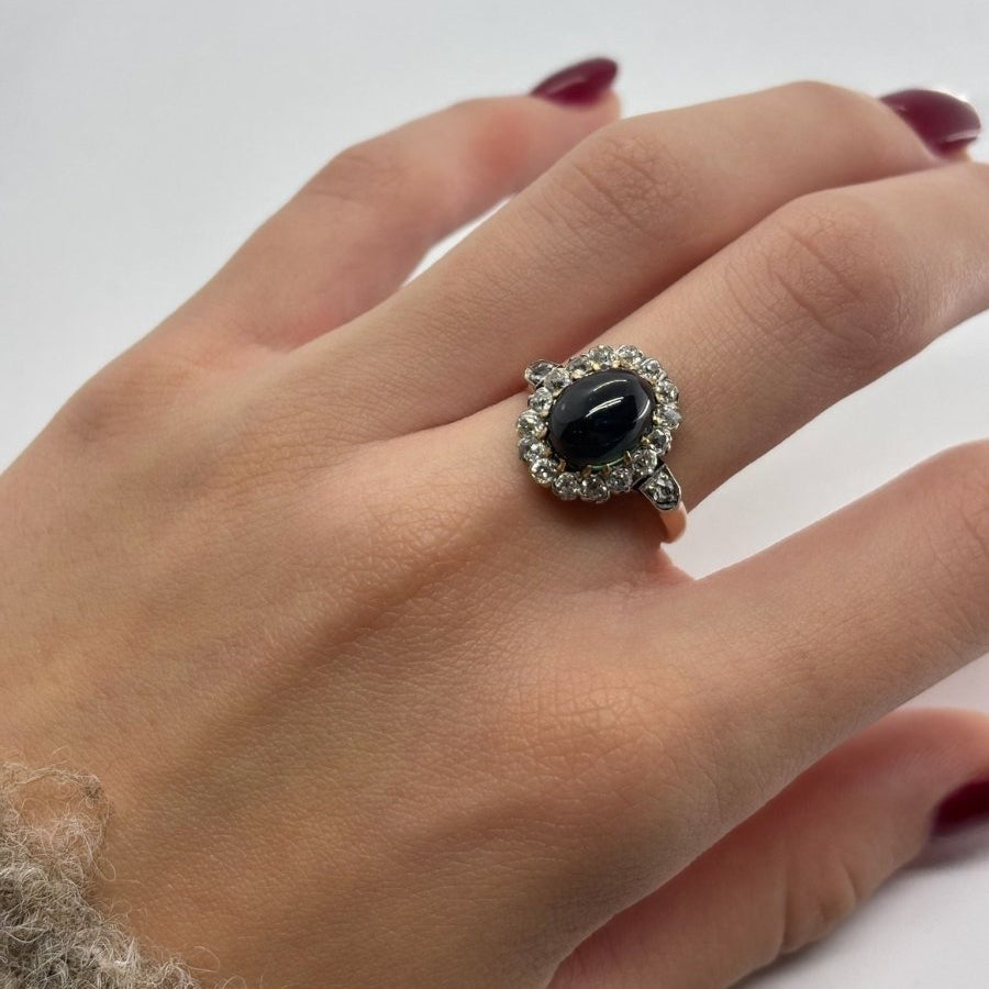 Bague ANCIENNE Saphir cabochon en or rose - Castafiore
