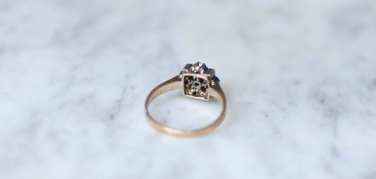 Bague ancienne saphirs et diamants sur or rose - Castafiore