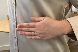 Bague ancienne sertie de diamants - Castafiore