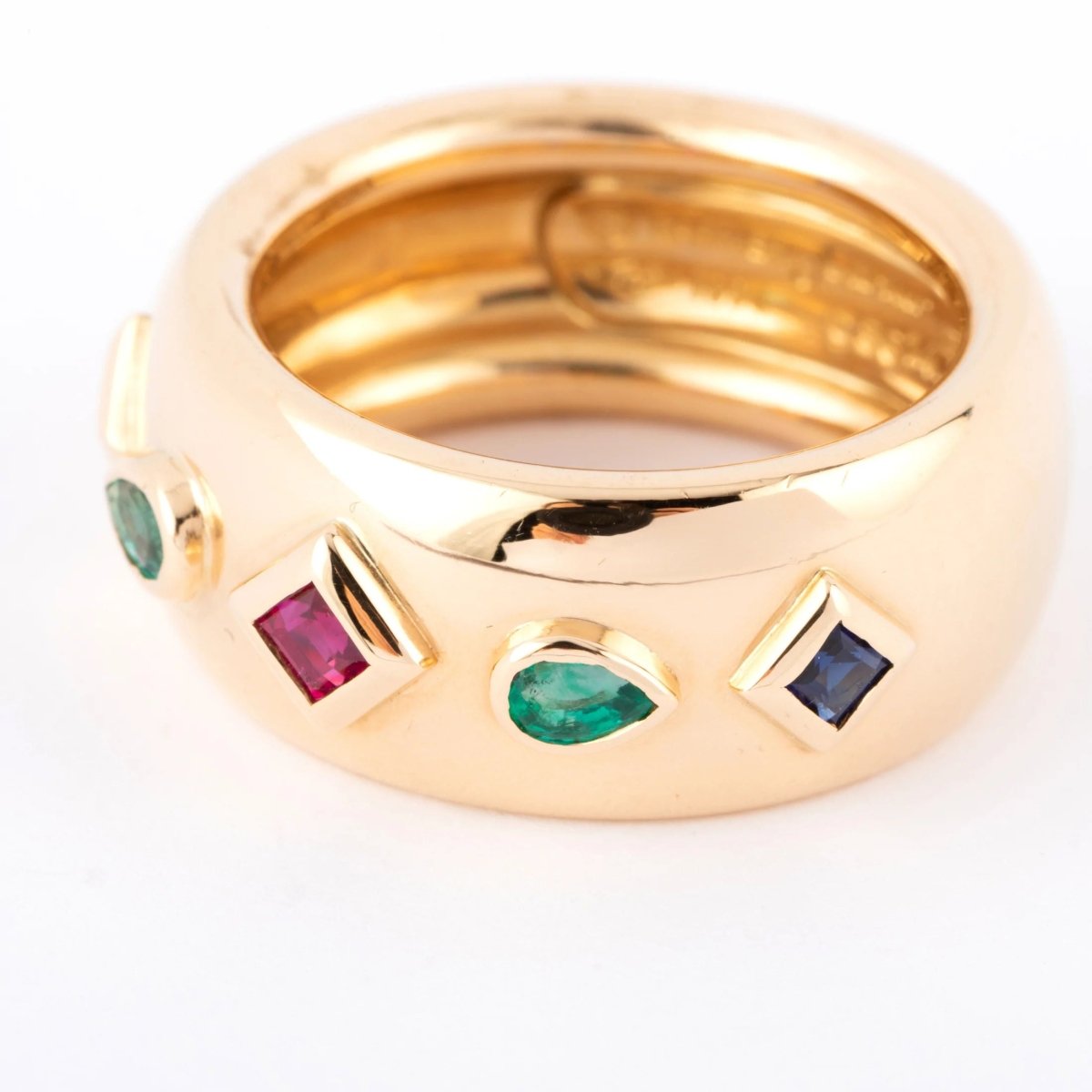 Bague anneau en pierres de couleurs de la maison Cartier - Castafiore