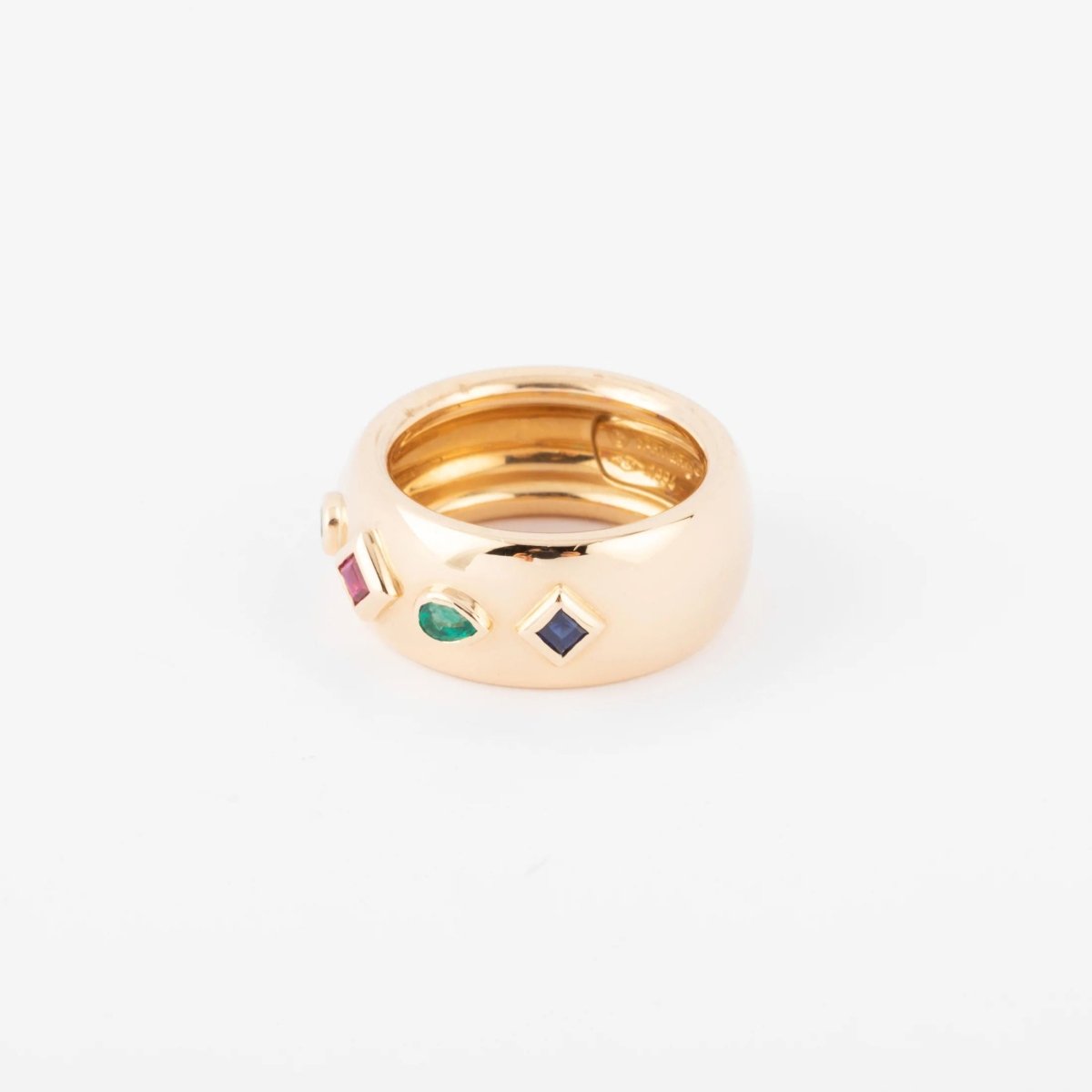 Bague anneau en pierres de couleurs de la maison Cartier - Castafiore
