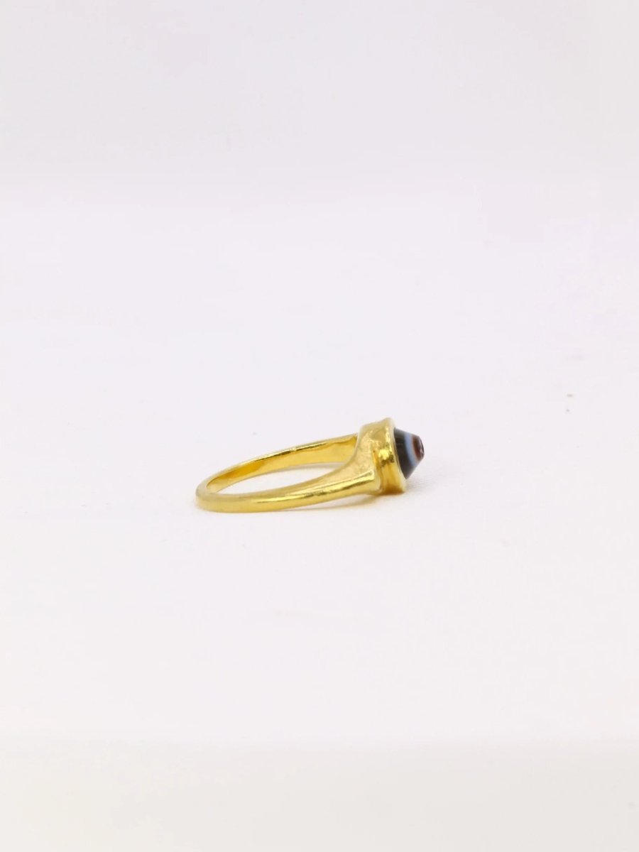 Bague antique intaille romaine sur agate figurant Athena de profil - Castafiore