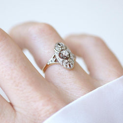 Bague Art Deco Arabesques Ovale Diamants - Castafiore