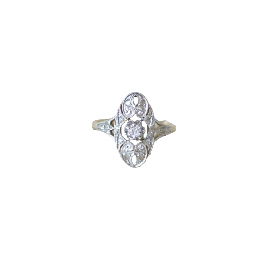 Bague Art Deco Arabesques Ovale Diamants - Castafiore