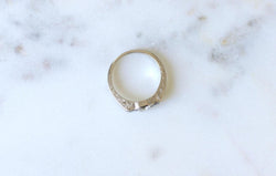 Bague Art Deco Diamant Carré et Saphirs sur Platine - Castafiore