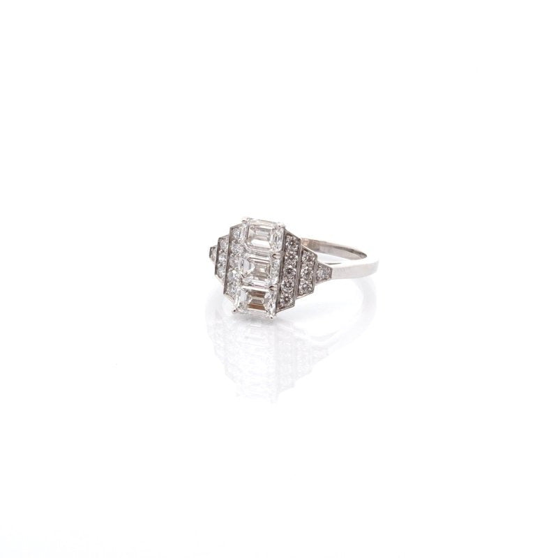 Bague art déco diamants de taille émeraude - Castafiore
