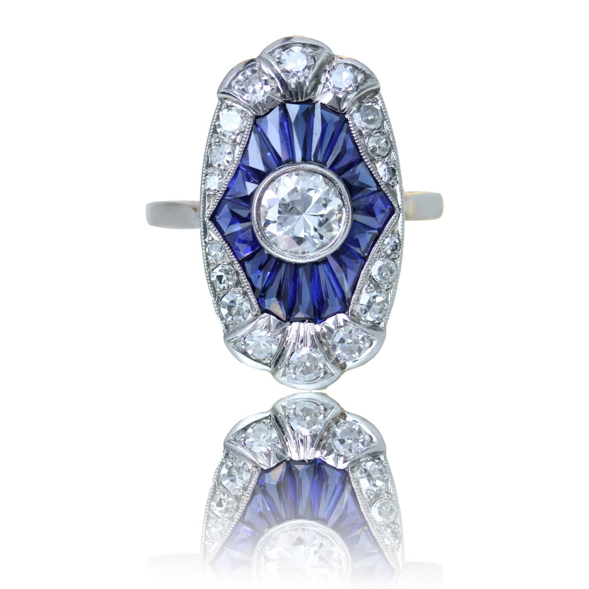 Bague Art Déco diamants et saphirs calibrés - Castafiore