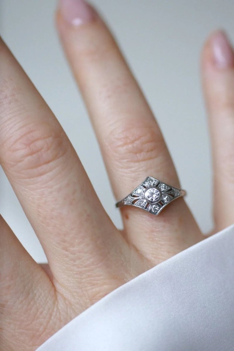 Bague Art Déco Diamants sur Platine - Castafiore