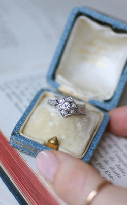 Bague Art Déco Diamants sur Platine - Castafiore
