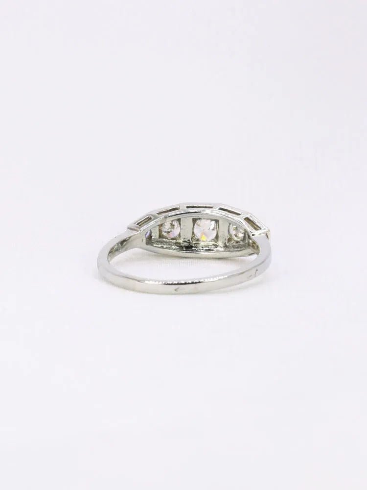 Bague Art Deco diamants taille ancienne - Castafiore