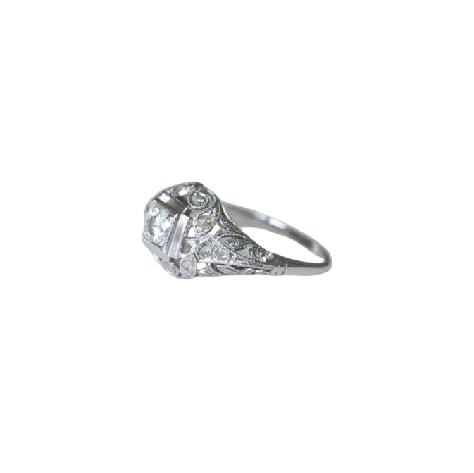 Bague Art Deco Dôme Ajouré Diamants - Castafiore