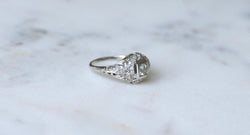 Bague Art Deco Dôme Ajouré Diamants - Castafiore