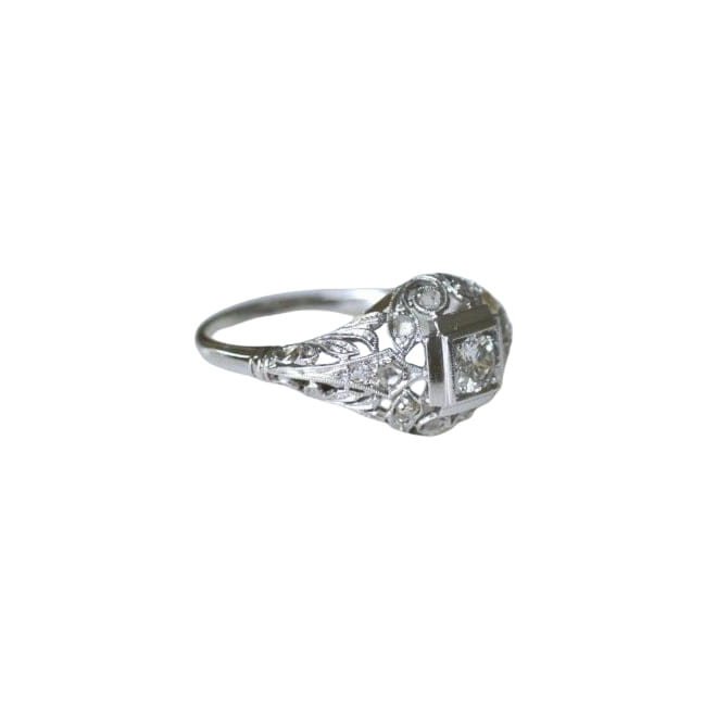 Bague Art Deco Dôme Ajouré Diamants - Castafiore