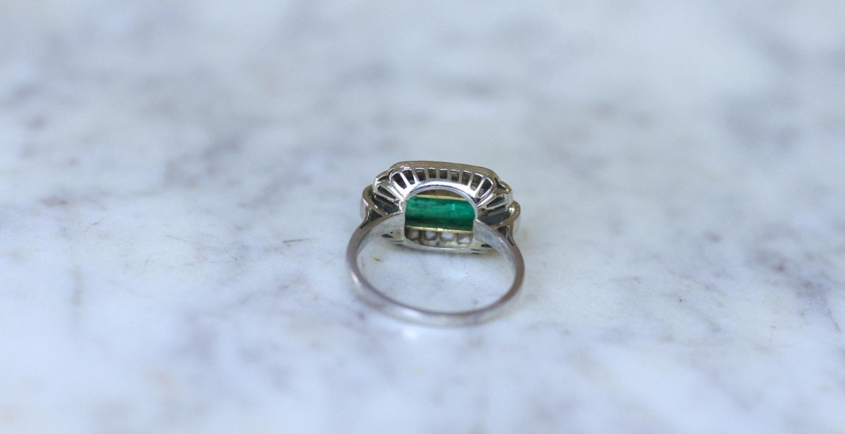 Bague Art déco Emeraude Colombienne 1.70 Cts et diamants - Castafiore
