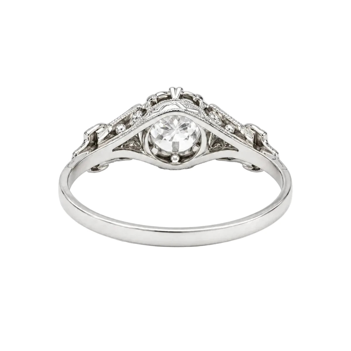 Bague Art Déco en or blanc et diamants - Castafiore
