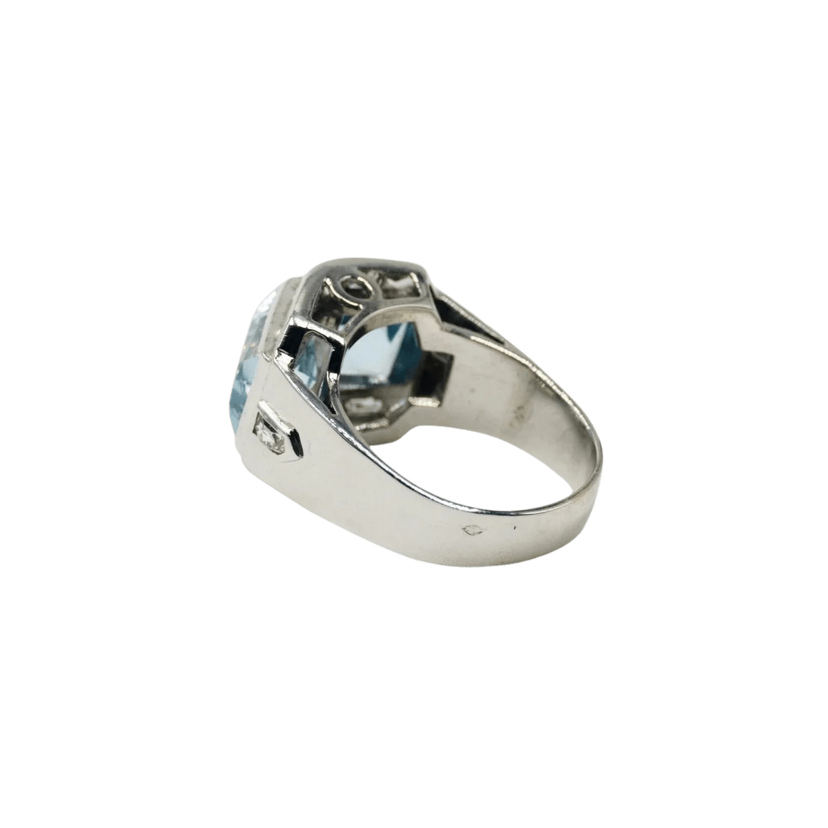 Bague Art Déco en or blanc, platine et aigues - marines - Castafiore