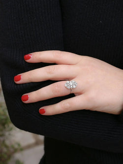 Bague Art - Déco en or, platine et diamants - Castafiore