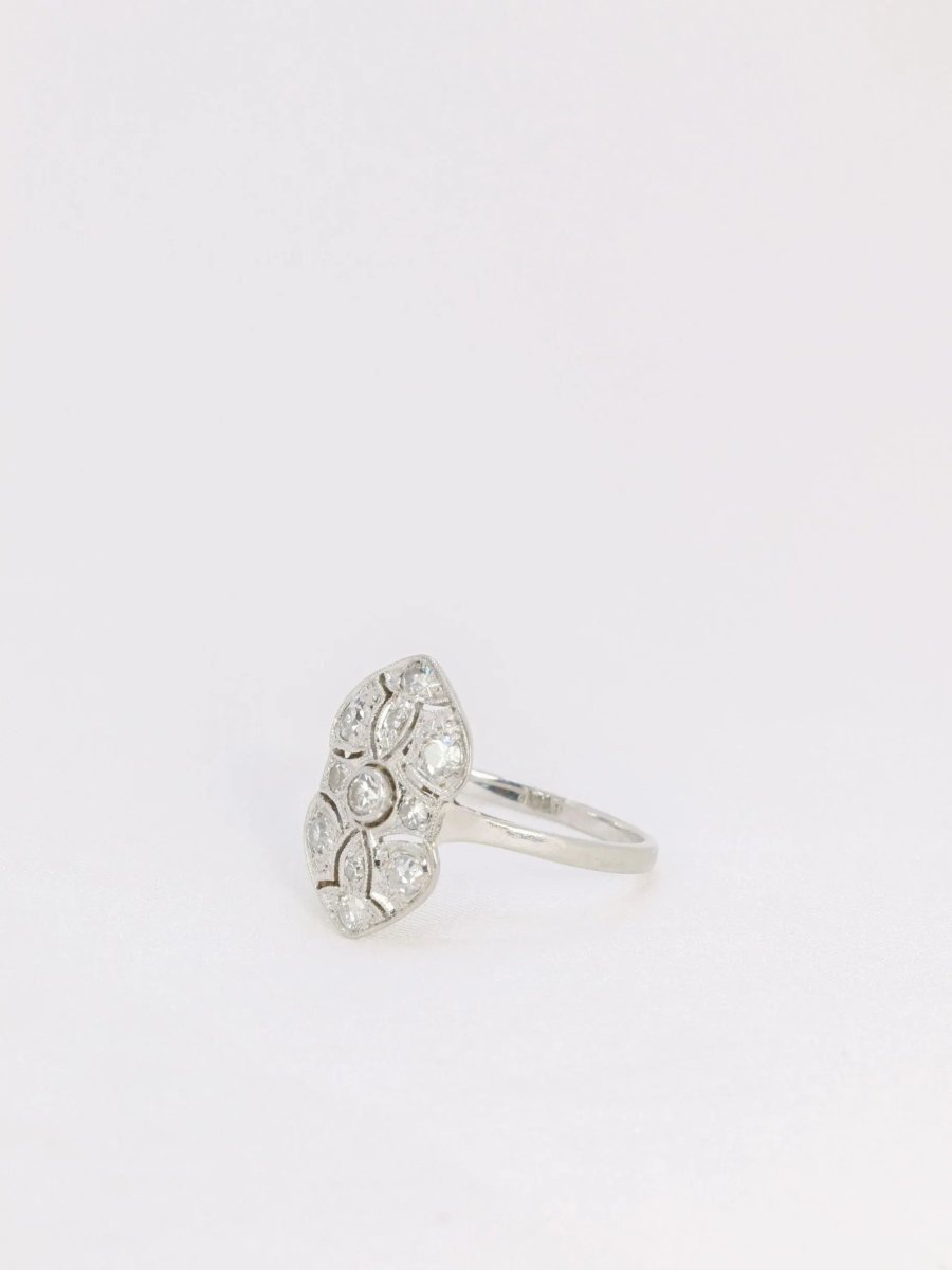 Bague Art - Déco en or, platine et diamants - Castafiore