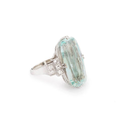 Bague Art Déco en platine, aigue - marine et diamants - Castafiore