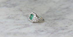 Bague Art Déco en platine, émeraude et diamant - Castafiore
