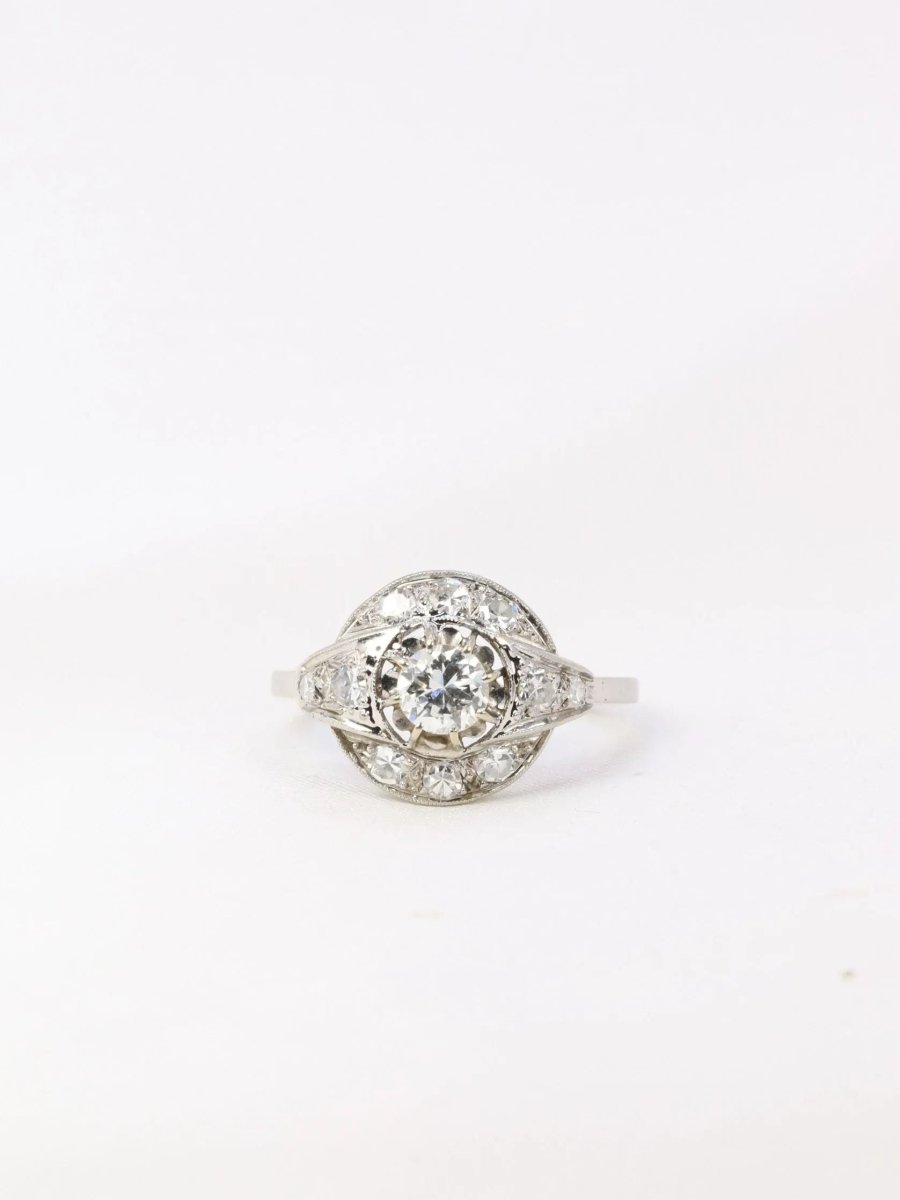 Bague Art - Déco en platine et diamants - Castafiore